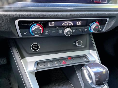 Used 2022 Audi Q3 2.0T Premium w/ Convenience Package image 67