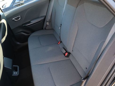 New 2025 Kia K4 LXS image 13