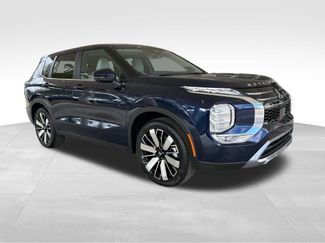 New 2026 Mitsubishi Outlander SE video 2