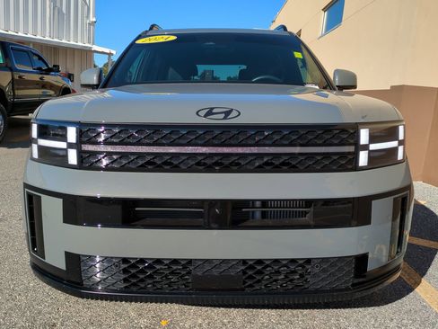 Used 2024 Hyundai Santa Fe Calligraphy image 9