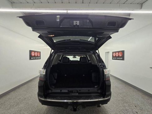 Used 2018 Toyota 4Runner Limited AWD/4WD image 17