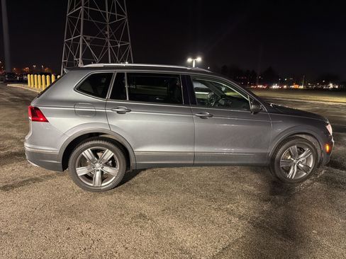 Used 2020 Volkswagen Tiguan SEL image 7