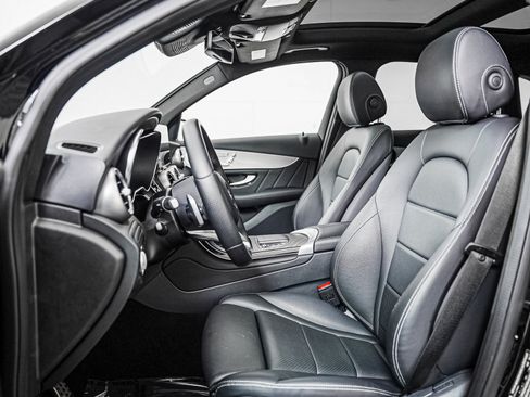 Certified 2022 Mercedes-Benz GLC 300 image 12