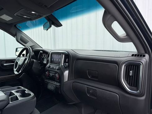 Used 2020 Chevrolet Silverado 1500 LT w/ Texas Edition image 34