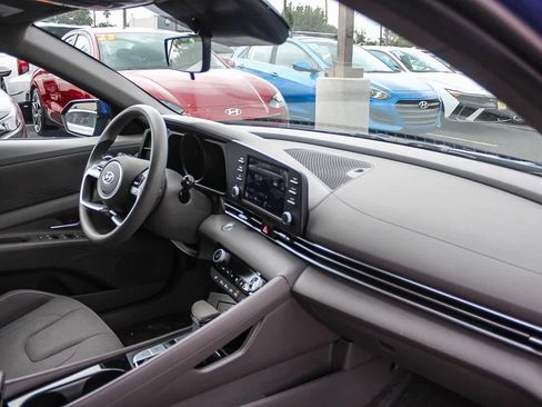 Used 2023 Hyundai Elantra Blue w/ Cargo Package image 18