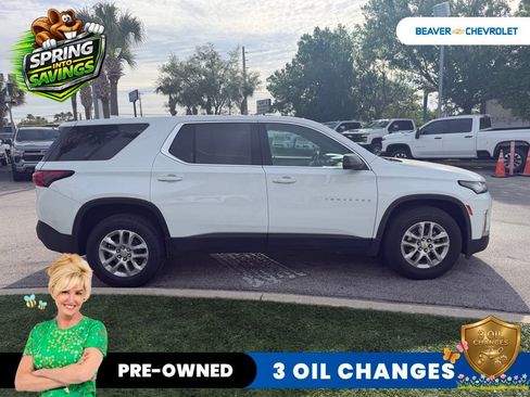 Used 2022 Chevrolet Traverse LS FWD image 3