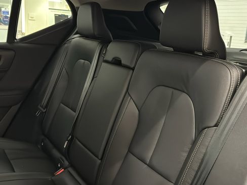 New 2026 Volvo XC40 B5 Core w/ Climate Package image 25