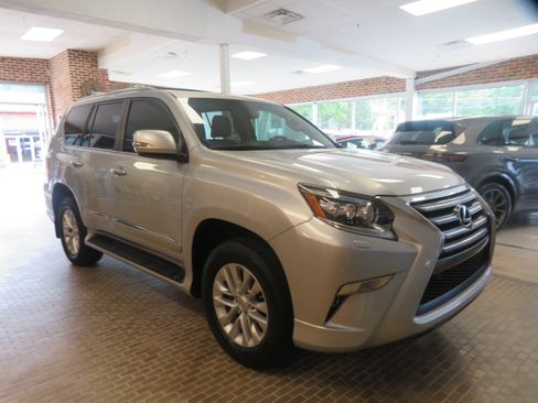 Used 2018 Lexus GX 460 Premium w/ Premium Package AWD/4WD image 66