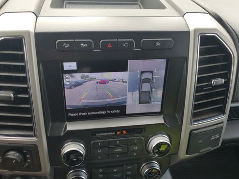 Used 2020 Ford F150 Lariat w/ Equipment Group 502A Luxury image 25