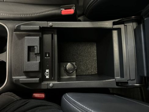 Certified 2025 Subaru Outback Touring XT AWD/4WD image 29