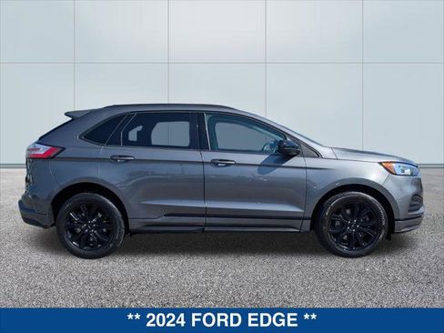 Used 2024 Ford Edge SE w/ Black Appearance Package AWD/4WD image 6