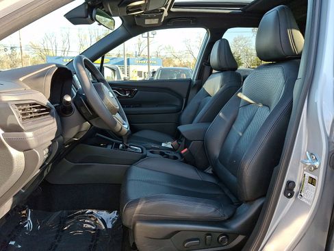 Certified 2025 Subaru Forester Limited image 14