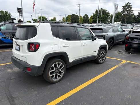 Used 2022 Jeep Renegade Limited w/ Sun, Sound & Wheels Group AWD/4WD image 3