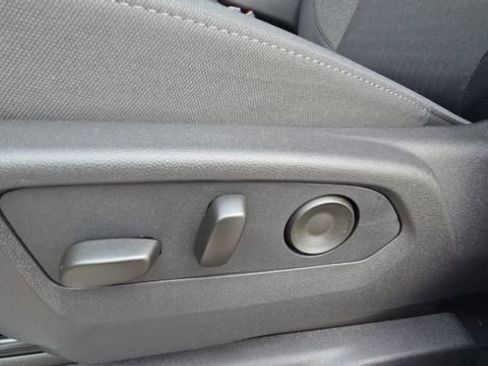 New 2026 GMC Sierra 2500 SLE w/ Preferred Package image 26