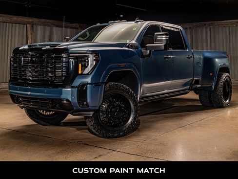 Used 2026 GMC Sierra 3500 Denali Ultimate AWD/4WD image 5