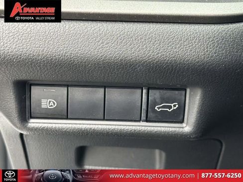 Used 2024 Toyota Grand Highlander AWD image 26