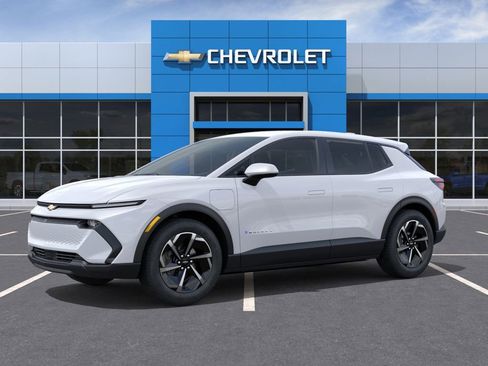 New 2026 Chevrolet Equinox EV LT FWD image 2