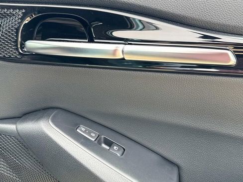 New 2026 Kia Seltos EX image 17