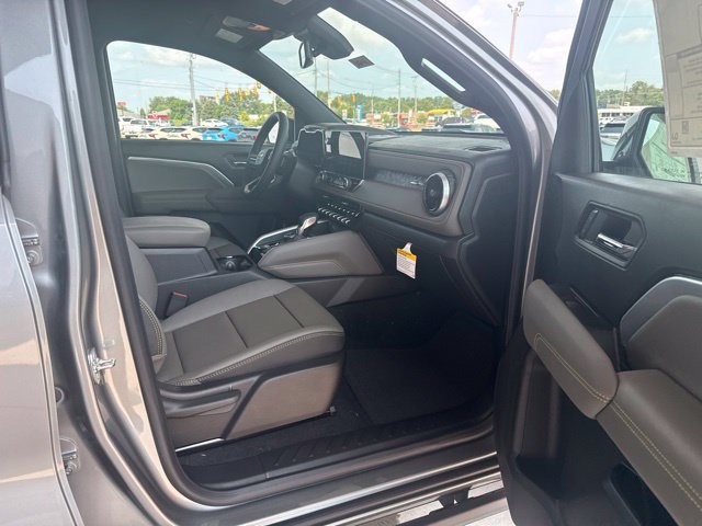 New 2026 Chevrolet Colorado ZR2 w/ Technology Package AWD/4WD image 30