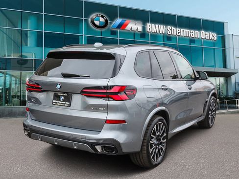 New 2026 BMW X5 xDrive40i w/ M Sport Package image 4
