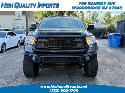 Used 2016 Toyota Tundra SR5 w/ SR5 Upgrade Package AWD/4WD image 2
