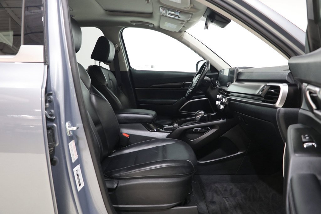 Used 2025 Kia Telluride S AWD/4WD image 39