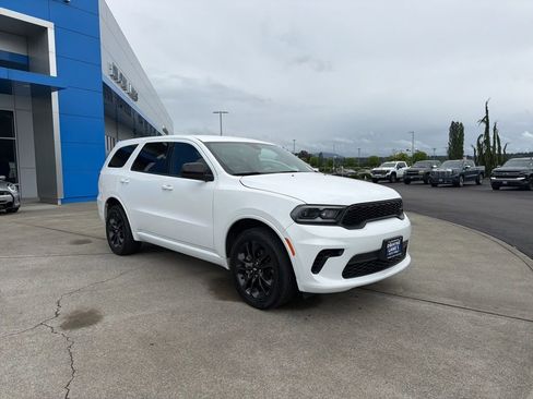 Used 2025 Dodge Durango GT AWD/4WD image 7