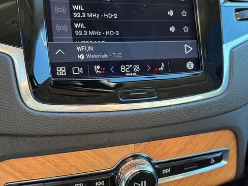 Certified 2024 Volvo XC90 B5 Plus w/ Protection Package Premier image 21