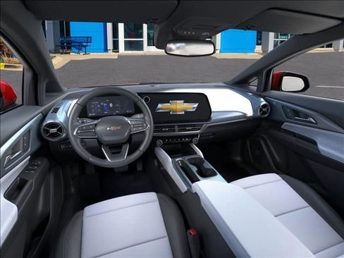 New 2025 Chevrolet Equinox EV LT image 15