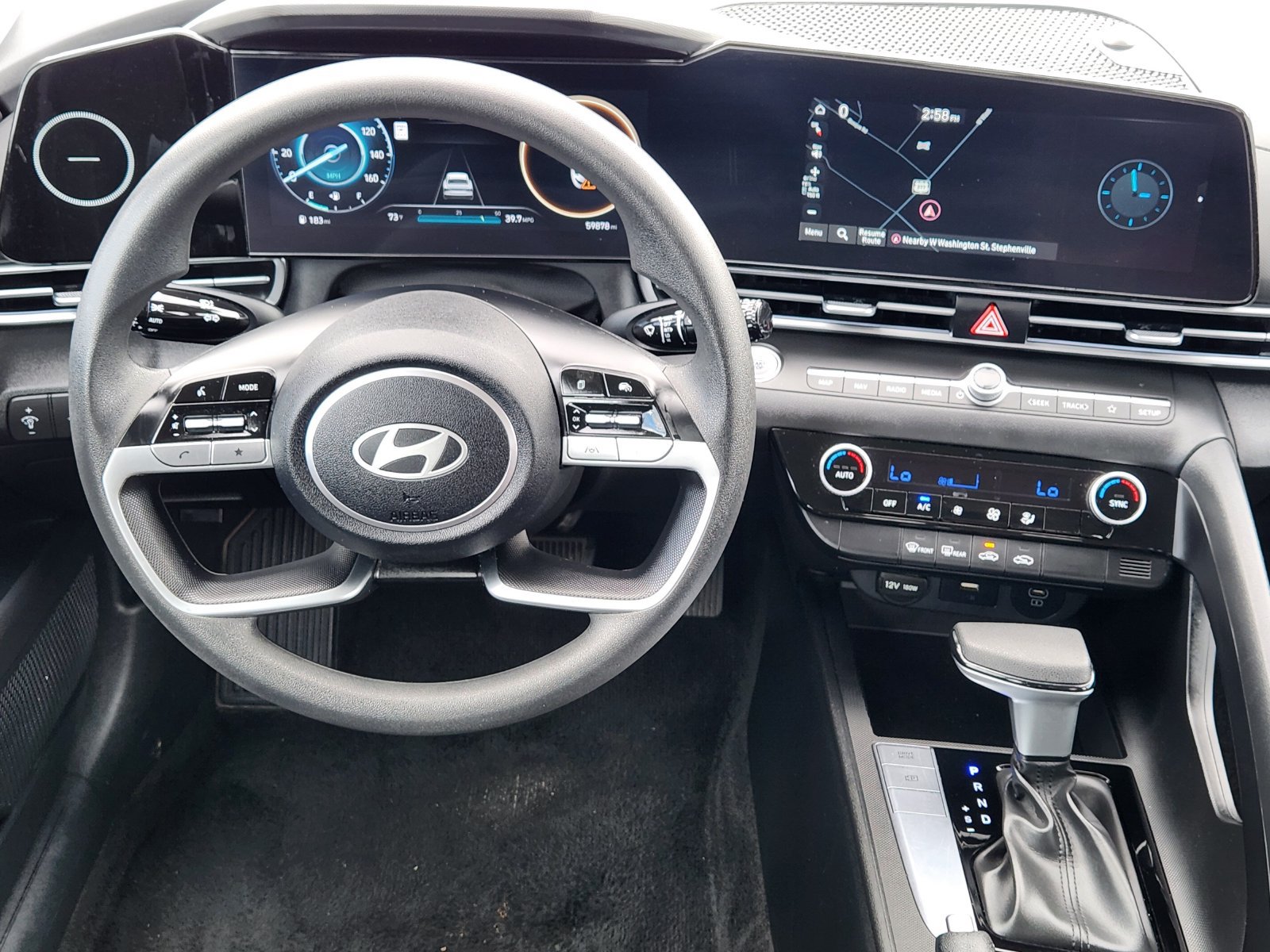 Used 2024 Hyundai Elantra SEL FWD image 26