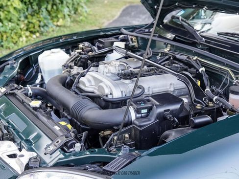 Used 2001 MAZDA MX-5 Miata RWD image 25