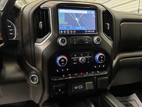 Used 2020 GMC Sierra 3500 Denali w/ Denali Ultimate Package image 18
