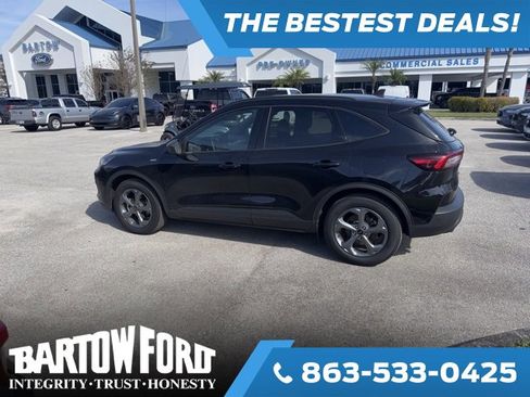 Used 2025 Ford Escape ST-Line w/ Equipment Group 301A image 8