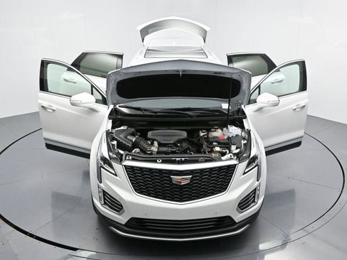 Certified 2025 Cadillac XT5 Premium Luxury image 48