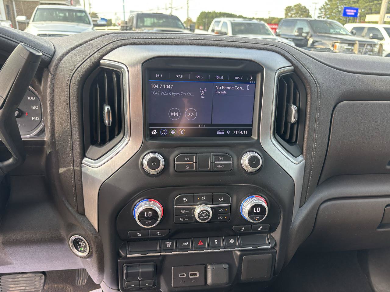 Used 2021 GMC Sierra 2500 SLE w/ SLE Convenience Package AWD/4WD image 18