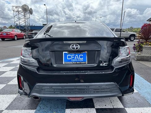Used 2016 Scion tC FWD image 4