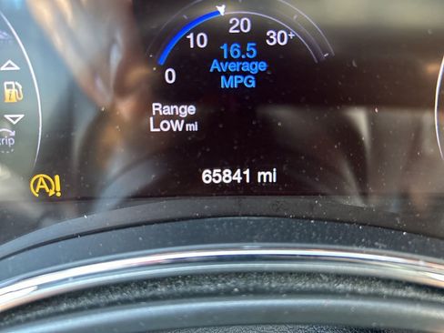 Used 2022 Jeep Grand Cherokee Limited AWD/4WD image 19
