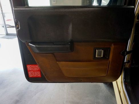 Used 2004 HUMMER H1 4-Door Open Top image 17