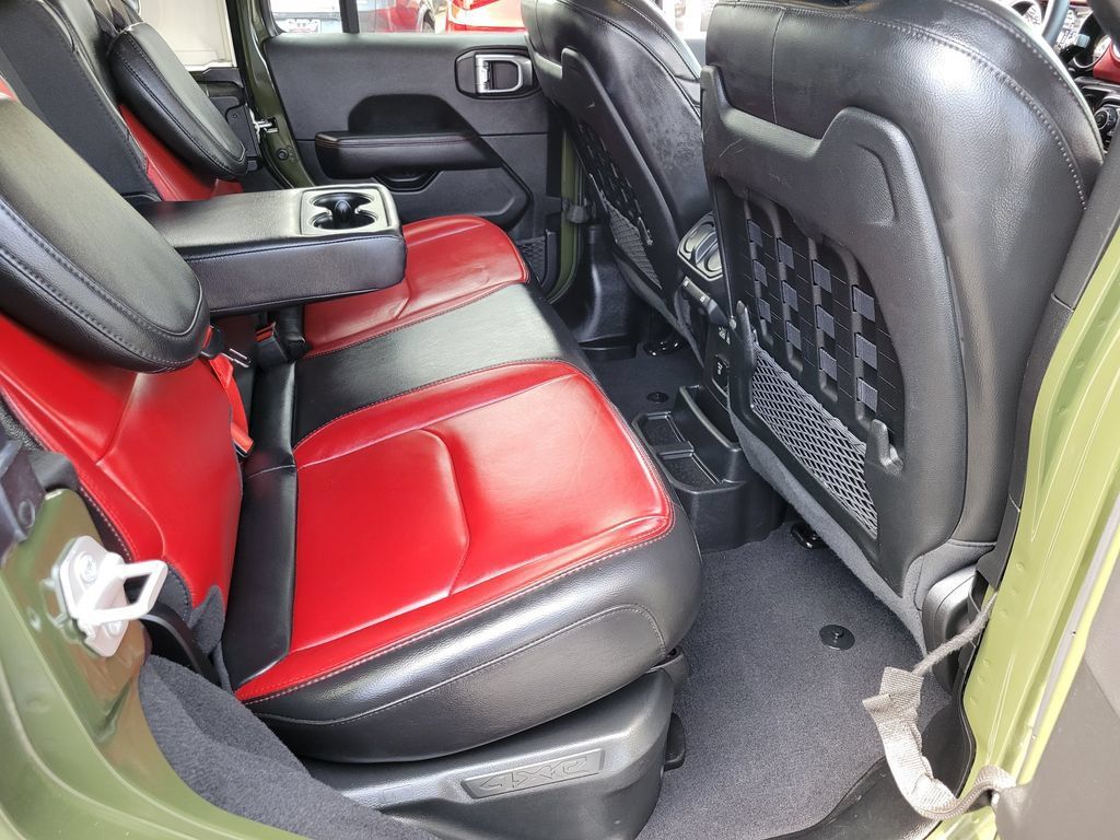 Used 2023 Jeep Wrangler Unlimited Rubicon 4xe AWD/4WD image 19