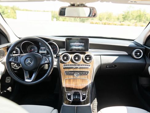 Used 2015 Mercedes-Benz C 300 Sedan image 22