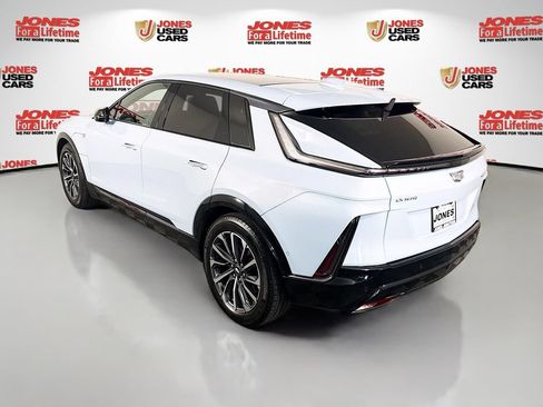 Used 2024 Cadillac Lyriq Sport AWD/4WD image 2