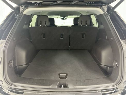 Used 2019 Chevrolet Blazer LT FWD image 23