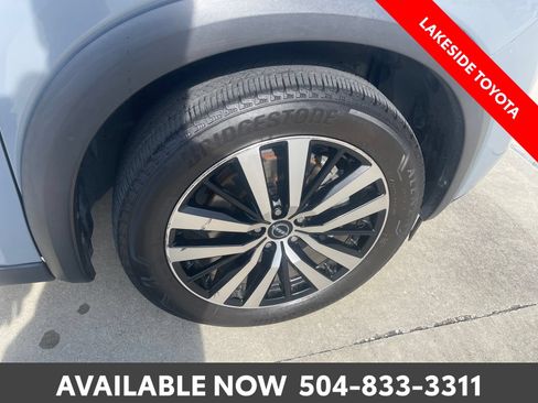Used 2023 Nissan Pathfinder Platinum w/ Cargo Package AWD/4WD image 10