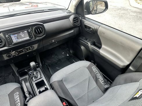Used 2019 Toyota Tacoma SR image 25