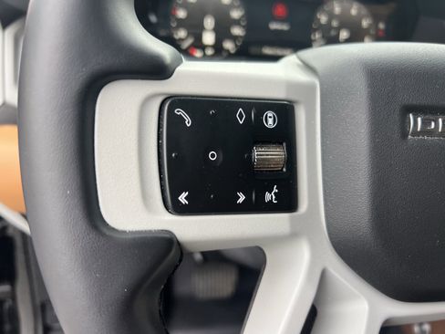 Certified 2024 Land Rover Defender 130 S AWD/4WD image 22