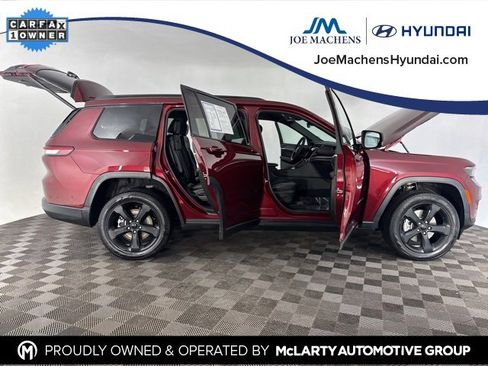 Used 2025 Jeep Grand Cherokee L Limited w/ Black Appearance Package image 14