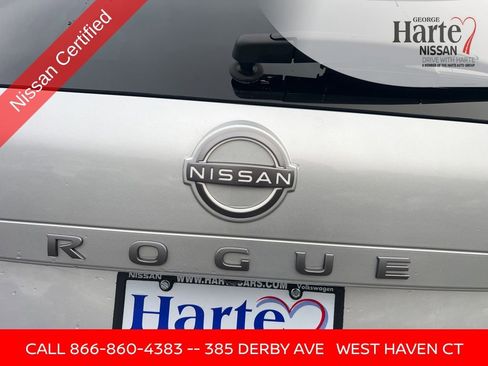 Certified 2025 Nissan Rogue SV image 18
