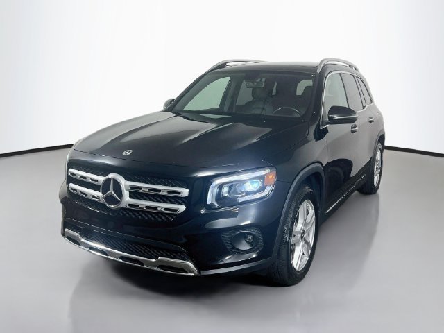 Used 2023 Mercedes-Benz GLB 250 4MATIC w/ Premium Package image 5