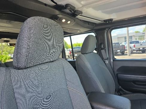 Used 2024 Jeep Wrangler Unlimited Sport AWD/4WD image 10