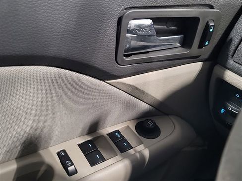 Used 2011 Ford Fusion SE w/ 202A Rapid Spec Order Code image 17